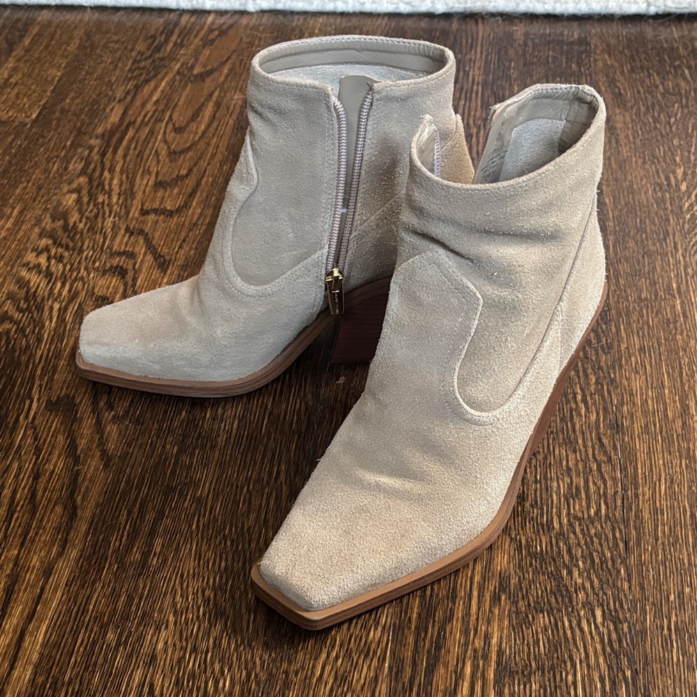 Vince Camuto Amtinda Suede Booties